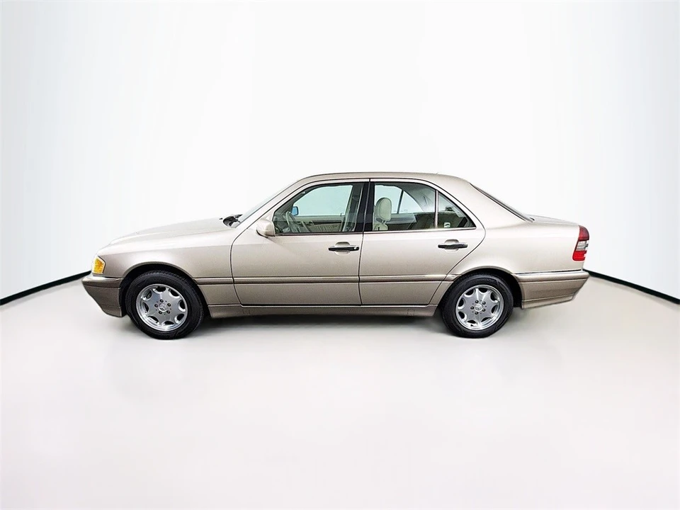 2000 Mercedes-Benz W202 C-Class - Image 4 of 12