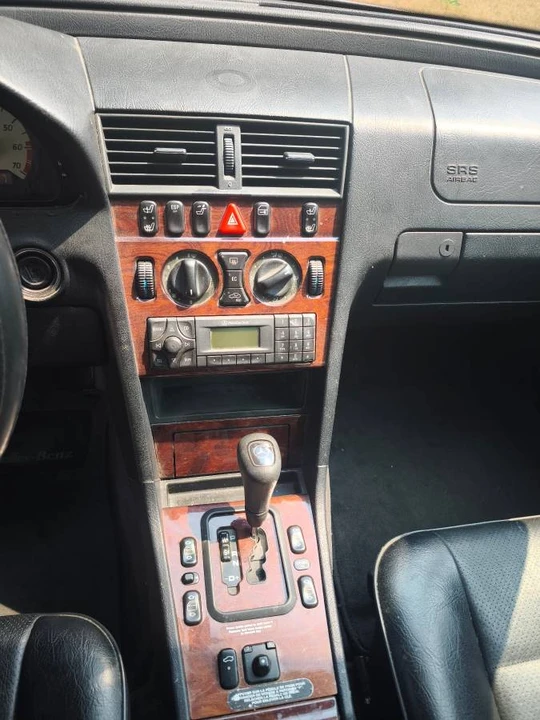 2000 Mercedes-Benz W202 C-Class - Image 4 of 12