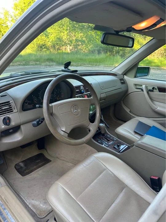 2000 Mercedes-Benz W202 C-Class - Image 6 of 12