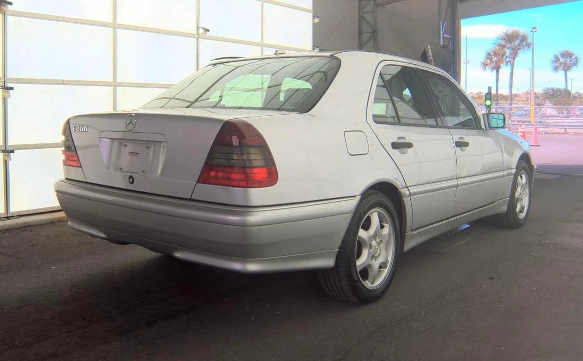 2000 Mercedes-Benz W202 C-Class - Image 4 of 14