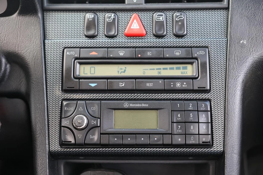 2000 Mercedes-Benz W202 C-Class - Image 30 of 31
