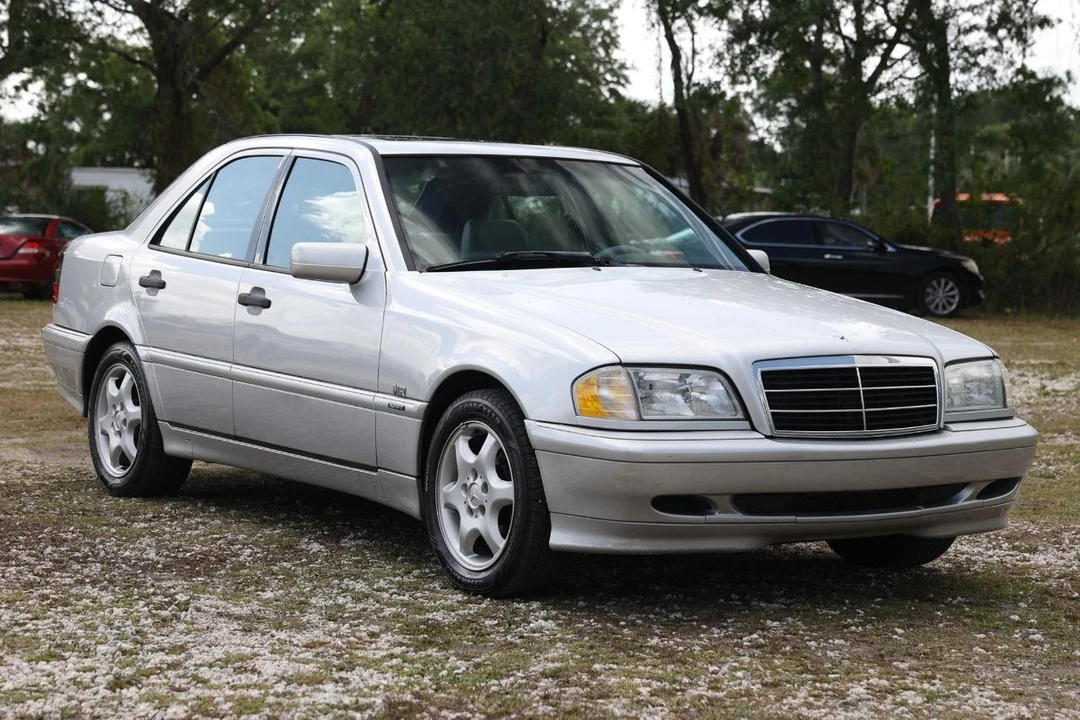 2000 Mercedes-Benz W202 C-Class - Image 15 of 31