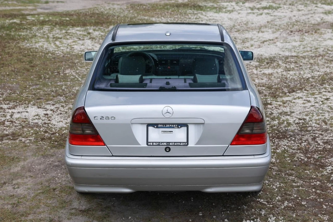 2000 Mercedes-Benz W202 C-Class - Image 9 of 31