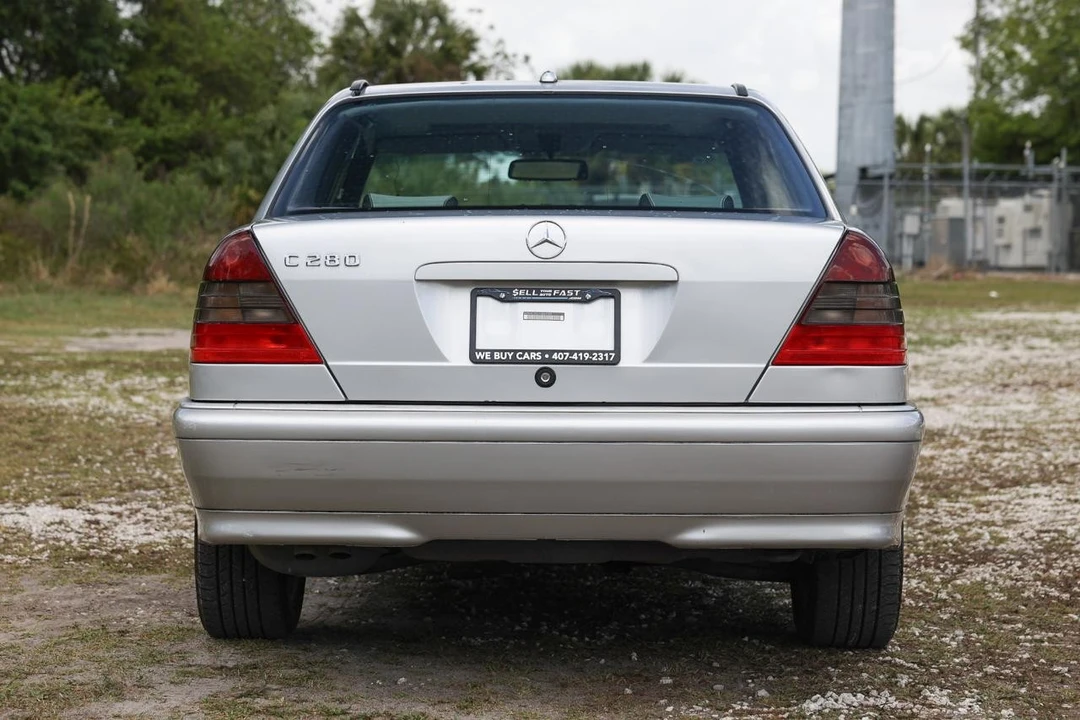 2000 Mercedes-Benz W202 C-Class - Image 7 of 31