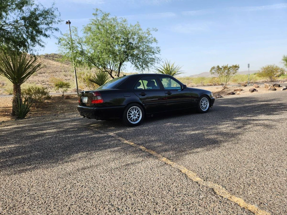 2000 Mercedes-Benz W202 C-Class - Image 12 of 22