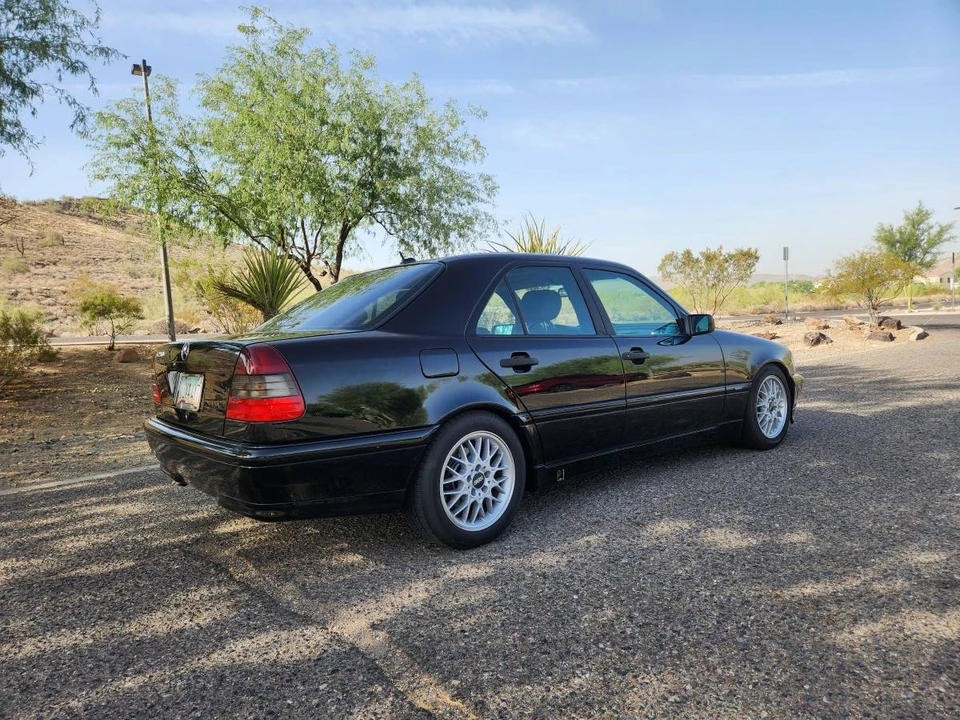 2000 Mercedes-Benz W202 C-Class - Image 13 of 22