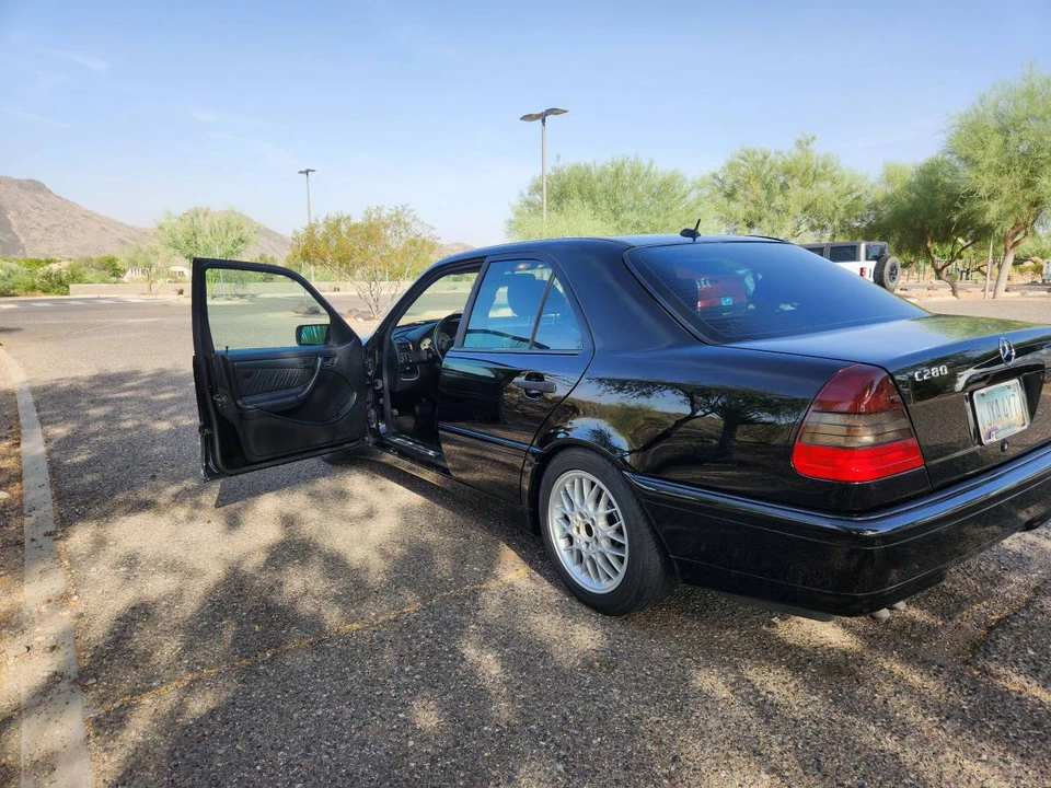 2000 Mercedes-Benz W202 C-Class - Image 5 of 22