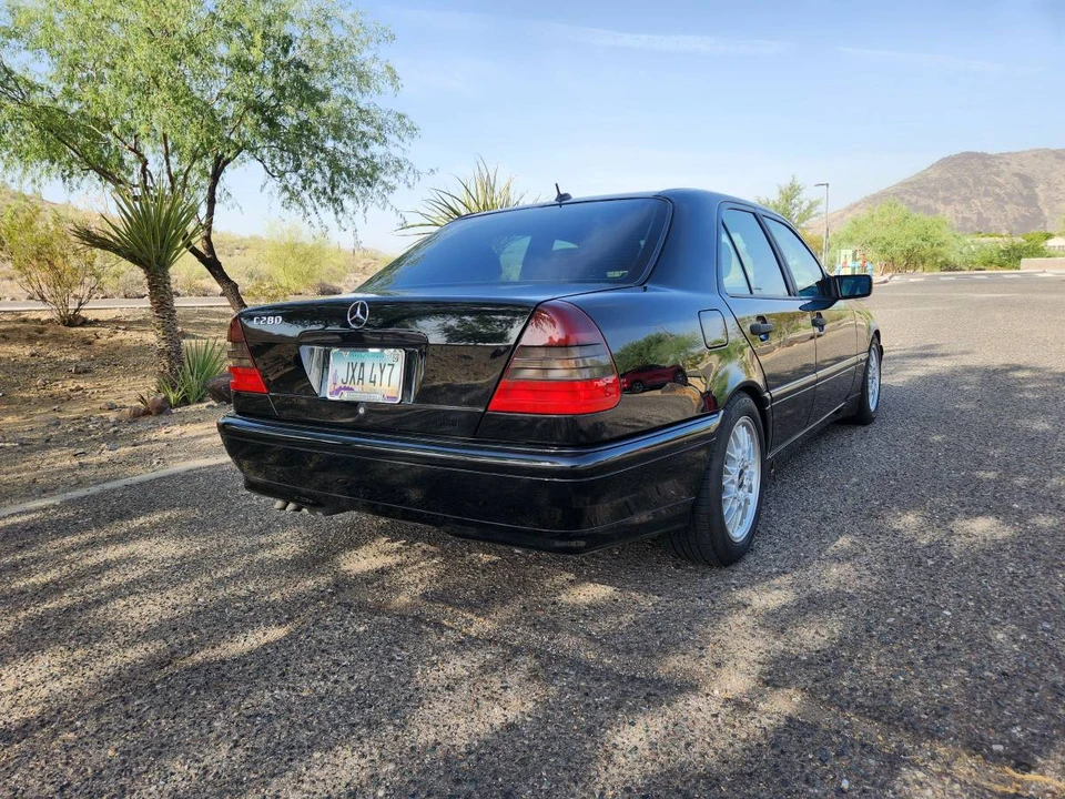 2000 Mercedes-Benz W202 C-Class - Image 16 of 22