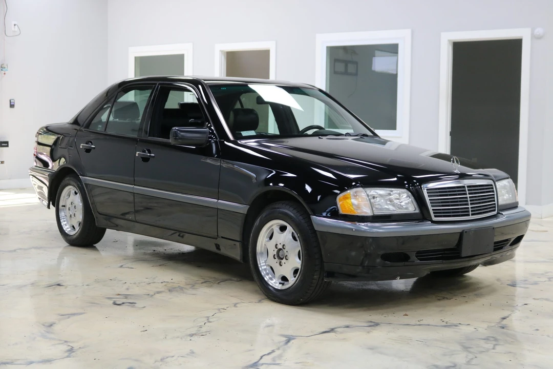 2000 Mercedes-Benz W202 C-Class - Image 10 of 31
