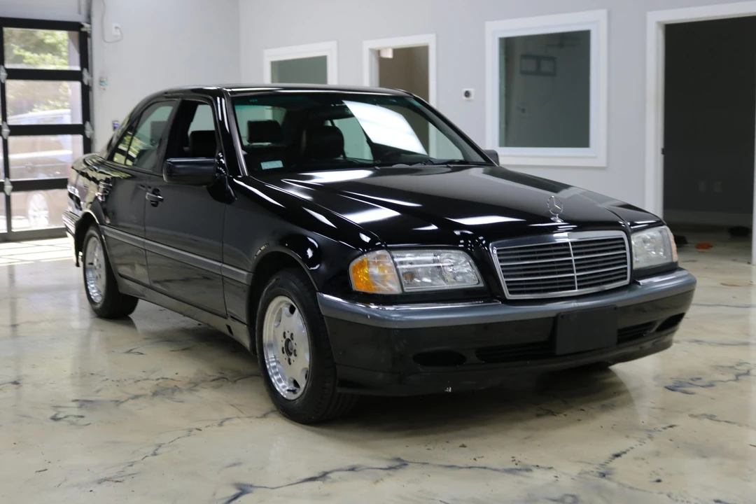 2000 Mercedes-Benz W202 C-Class - Image 9 of 31