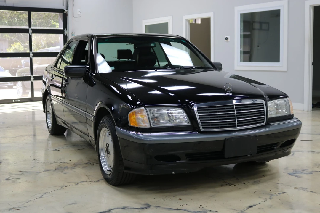 2000 Mercedes-Benz W202 C-Class - Image 8 of 31