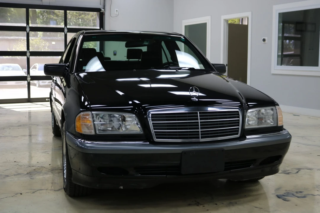 2000 Mercedes-Benz W202 C-Class - Image 7 of 31