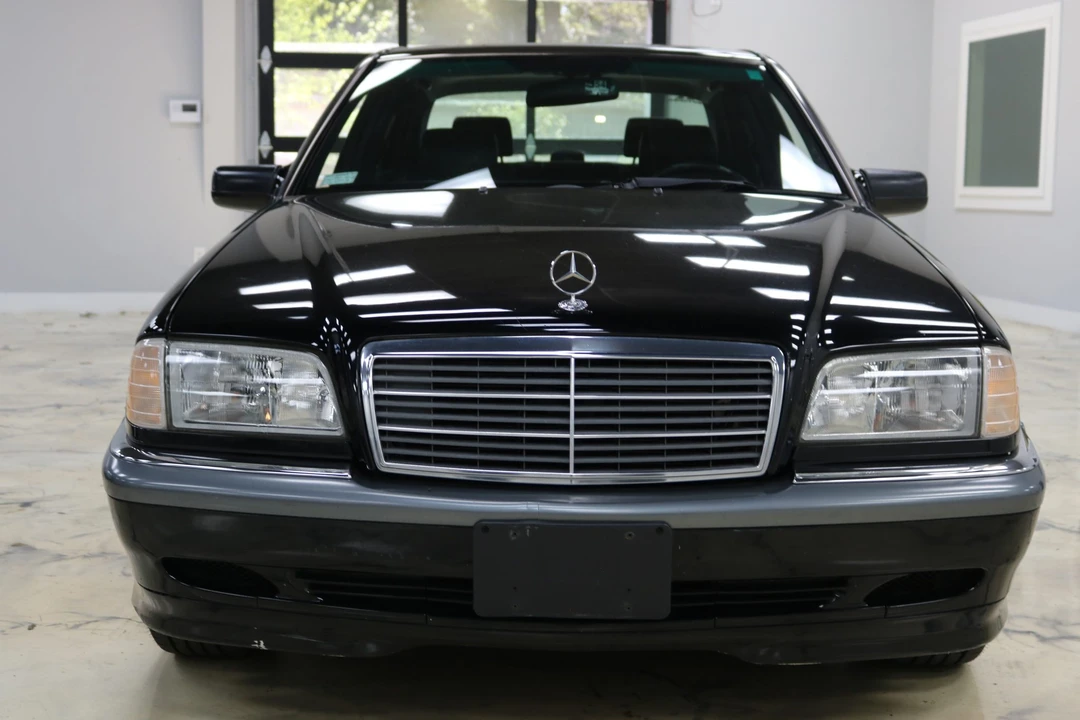 2000 Mercedes-Benz W202 C-Class - Image 4 of 31