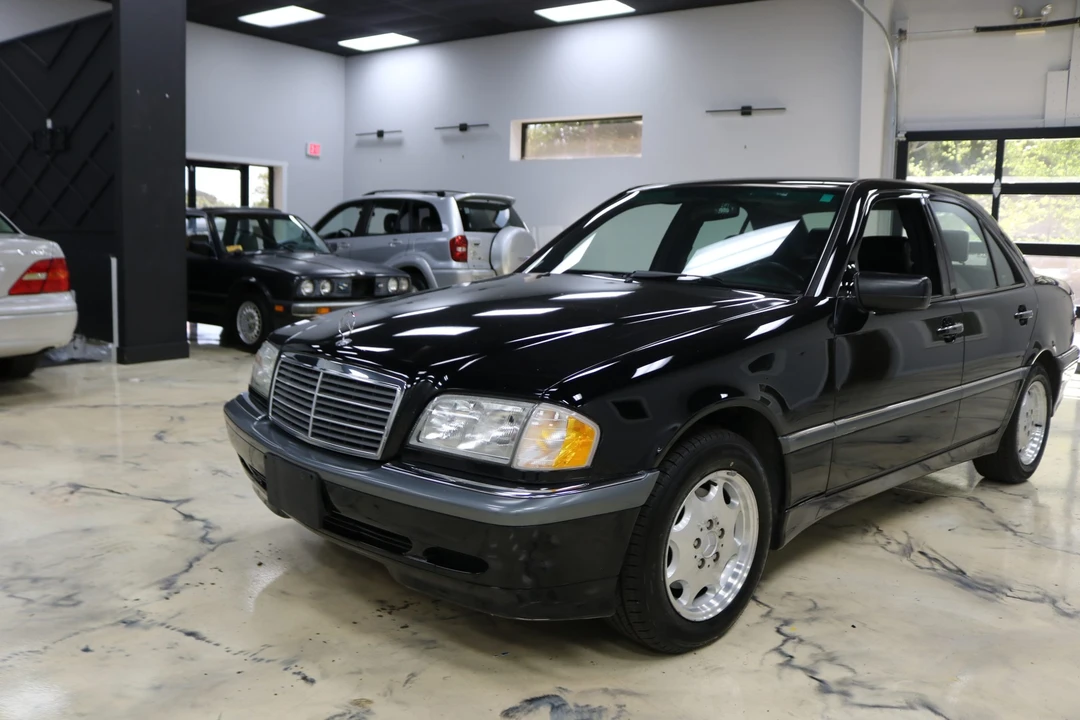 2000 Mercedes-Benz W202 C-Class - Image 3 of 31