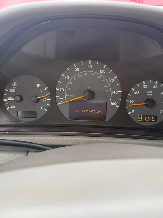 2000 Mercedes-Benz C208/A208 CLK-Class - Image 2 of 16