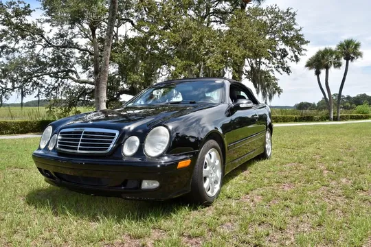 2000 Mercedes-Benz CLK320