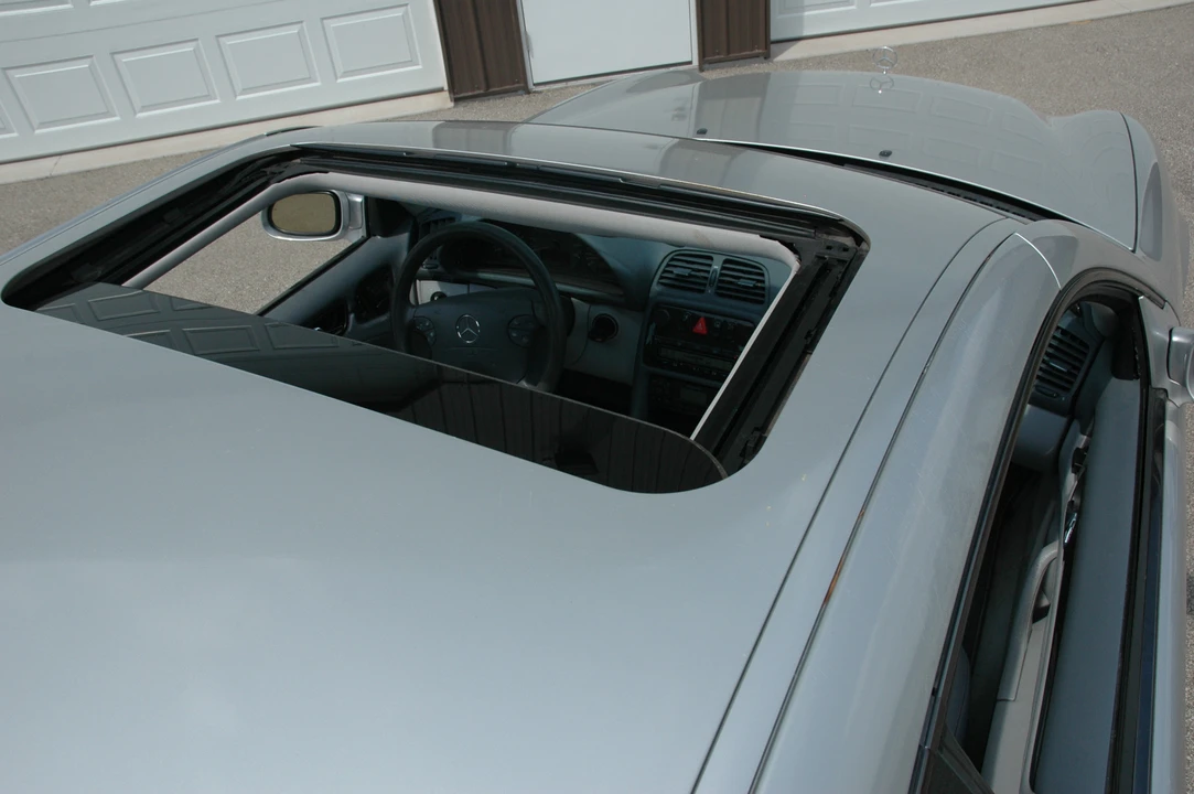 2000 Mercedes-Benz C208/A208 CLK-Class - Image 21 of 31