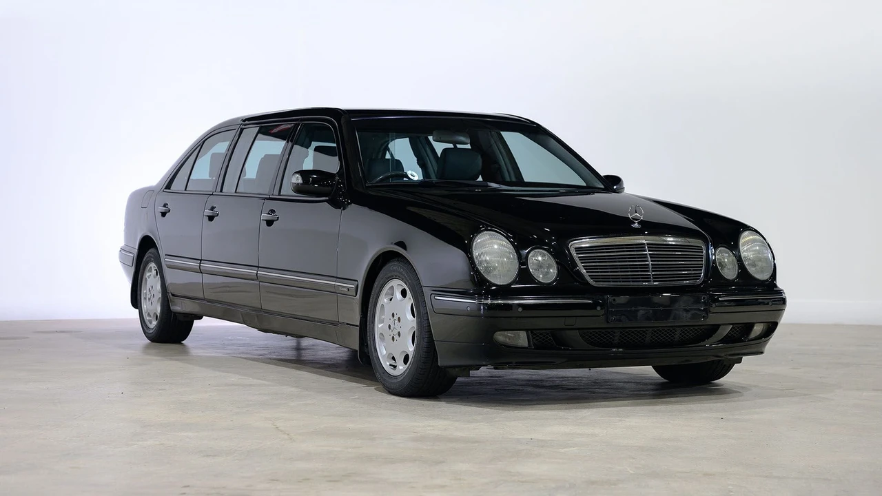 2000 Mercedes-Benz W210 E-Class - Image 10 of 31