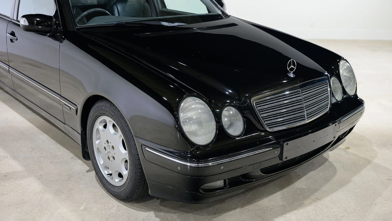 2000 Mercedes-Benz W210 E-Class - Image 15 of 31