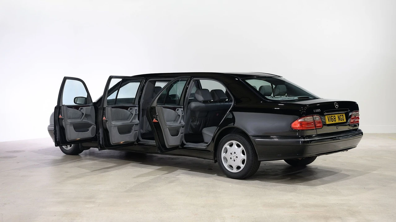 2000 Mercedes-Benz W210 E-Class - Image 28 of 31