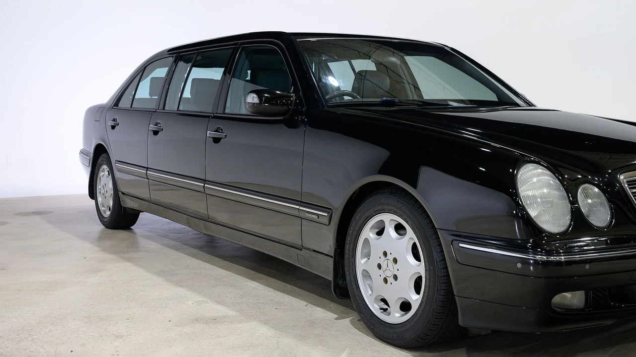 2000 Mercedes-Benz W210 E-Class - Image 19 of 31