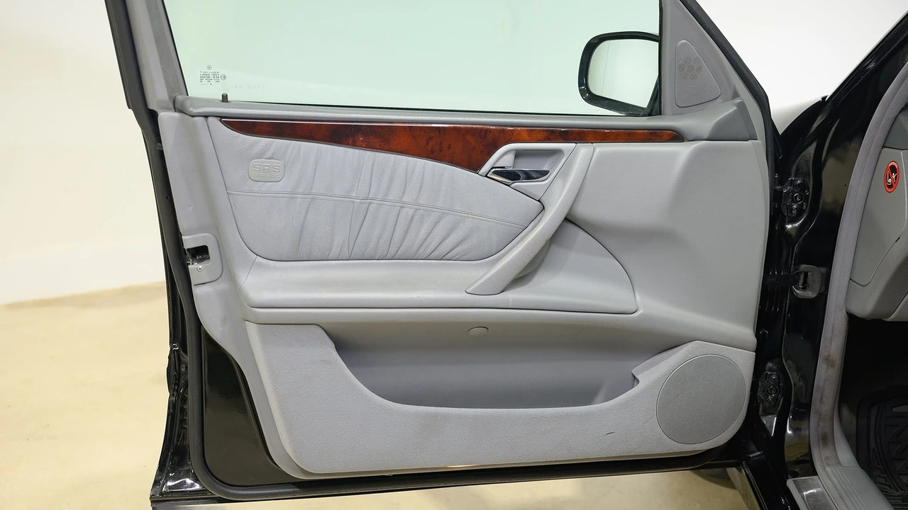2000 Mercedes-Benz W210 E-Class - Image 31 of 31