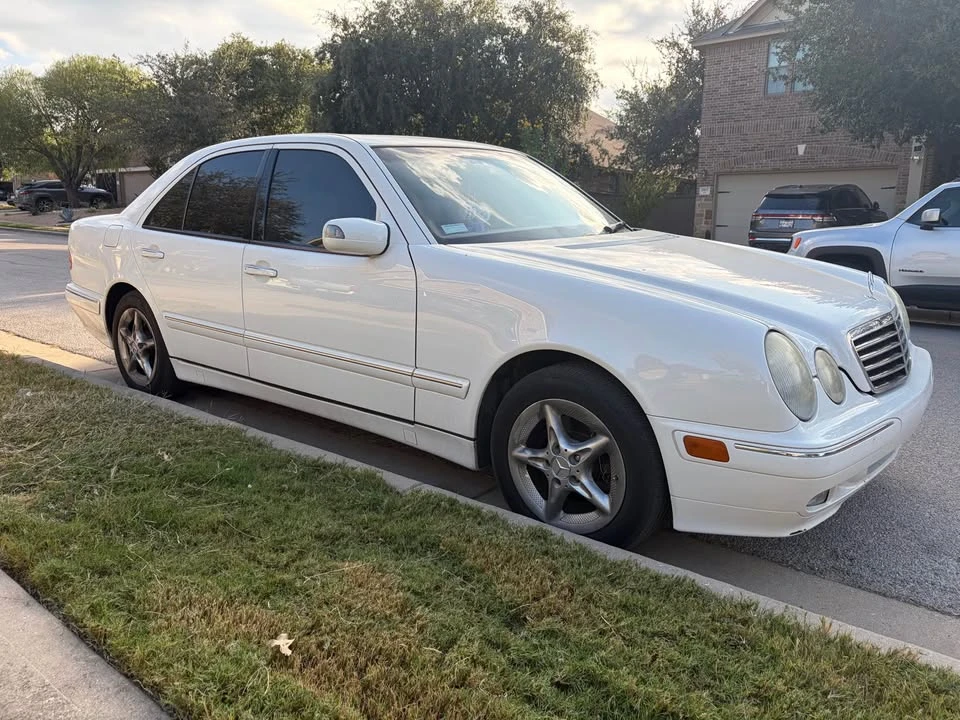 2000 Mercedes-Benz W210 E-Class - Image 2 of 12