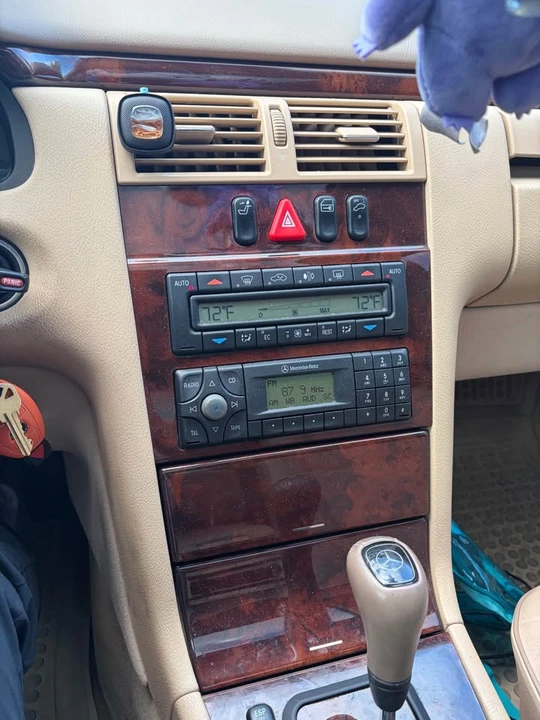 2000 Mercedes-Benz W210 E-Class - Image 11 of 12