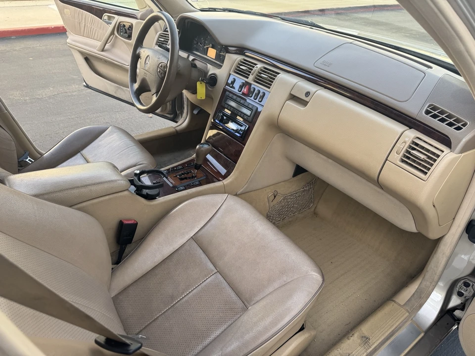 2000 Mercedes-Benz W210 E-Class - Image 12 of 19
