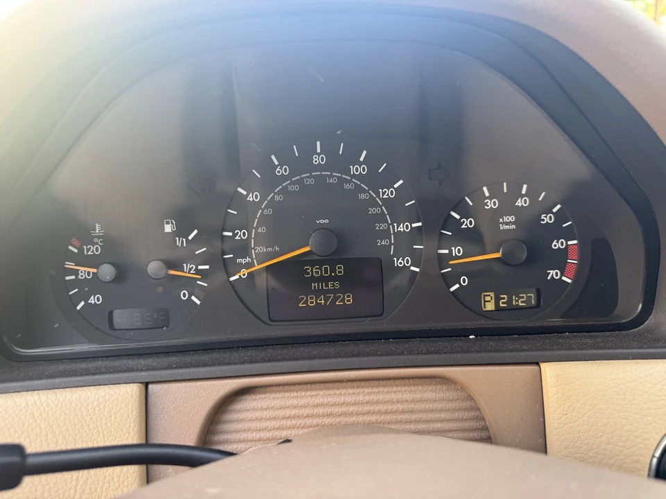 2000 Mercedes-Benz W210 E-Class - Image 11 of 19