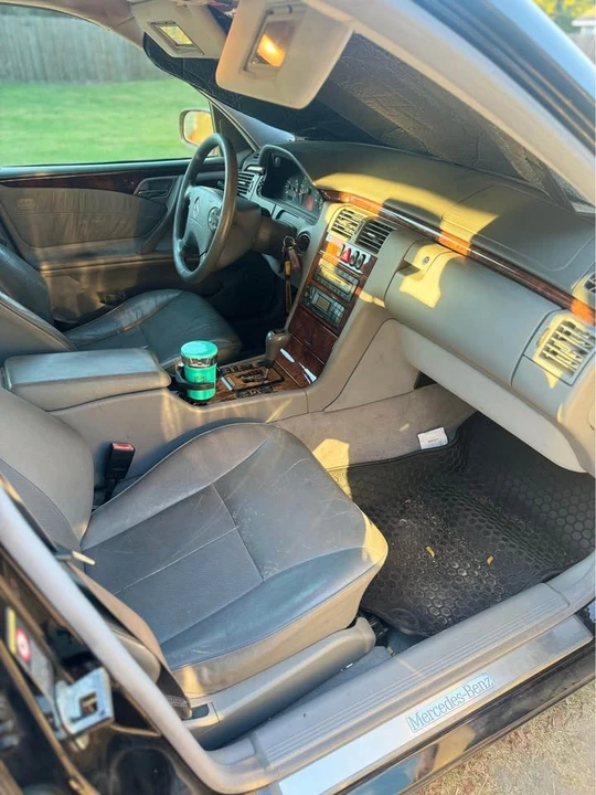 2000 Mercedes-Benz W210 E-Class - Image 10 of 13