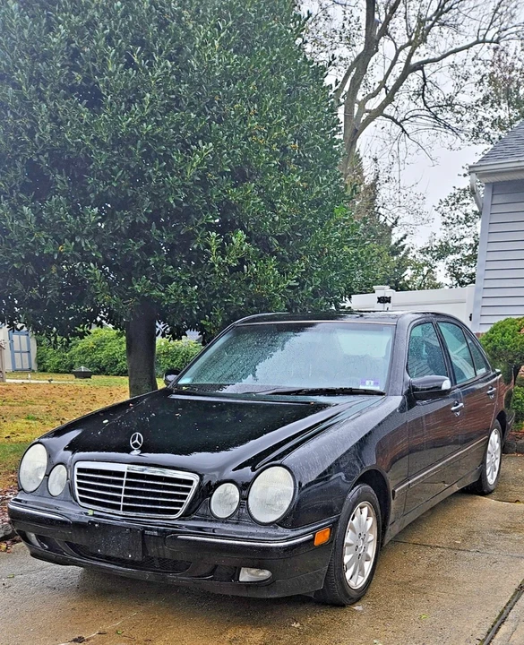 2000 Mercedes-Benz W210 E-Class - Image 2 of 13