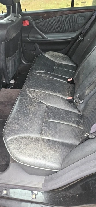 2000 Mercedes-Benz W210 E-Class - Image 6 of 13