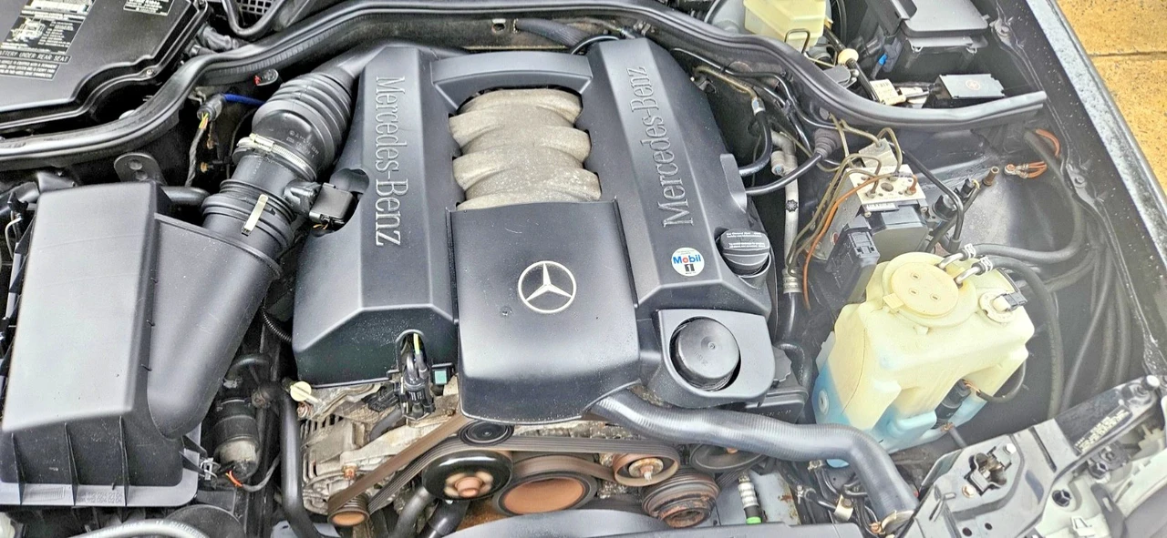 2000 Mercedes-Benz W210 E-Class - Image 5 of 13