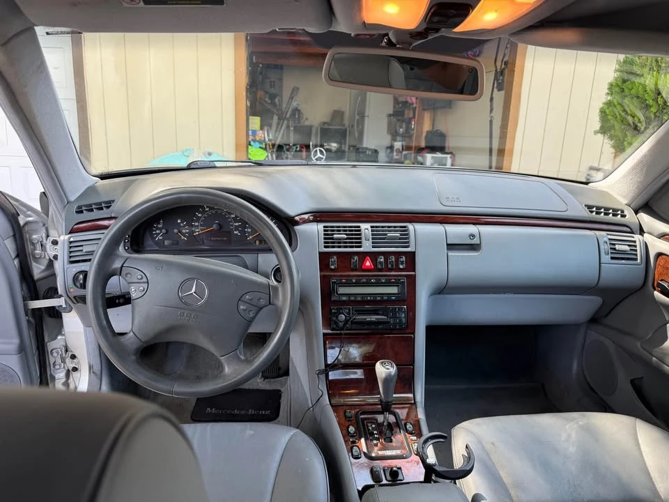 2000 Mercedes-Benz W210 E-Class - Image 7 of 11