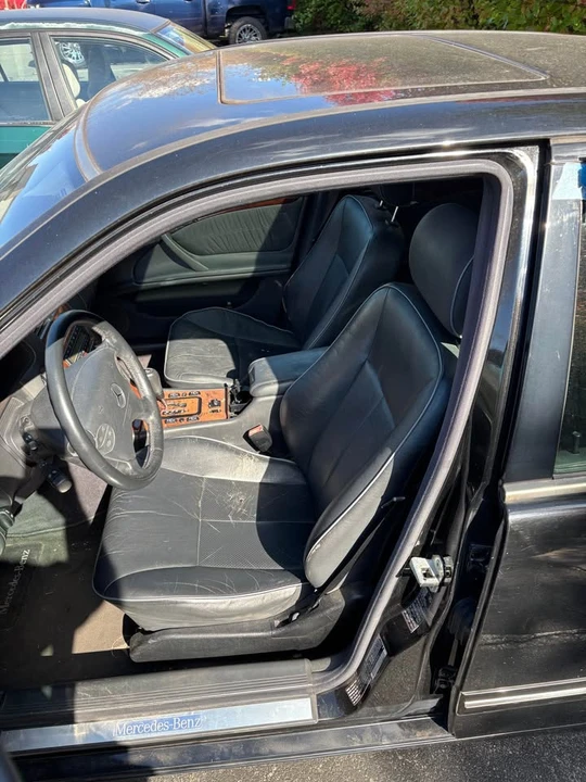 2000 Mercedes-Benz W210 E-Class - Image 3 of 4