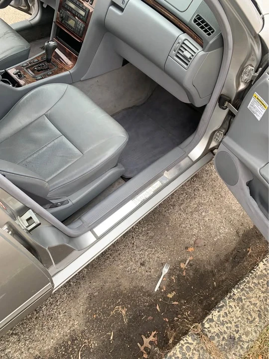 2000 Mercedes-Benz W210 E-Class - Image 17 of 18