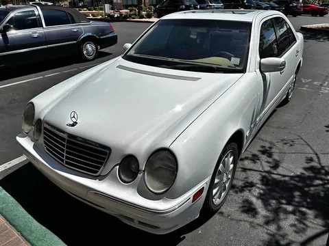2000 Mercedes-Benz E-Class E 320 4MATIC Sedan 4D