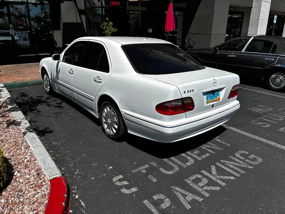 2000 Mercedes-Benz W210 E-Class - Image 2 of 9