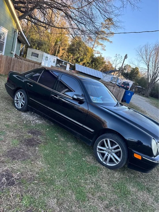 2000 Mercedes-Benz W210 E-Class - Image 2 of 2