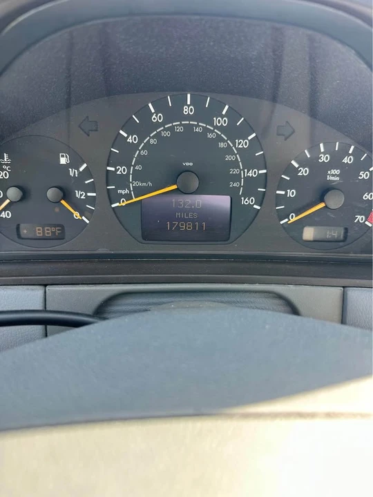 2000 Mercedes-Benz W210 E-Class - Image 12 of 17