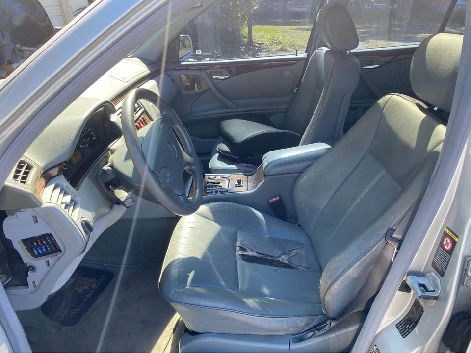 2000 Mercedes-Benz W210 E-Class - Image 9 of 12