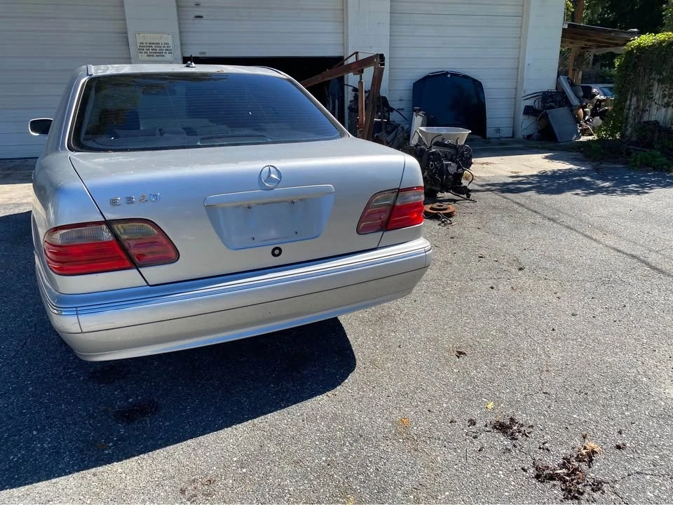 2000 Mercedes-Benz W210 E-Class - Image 4 of 12