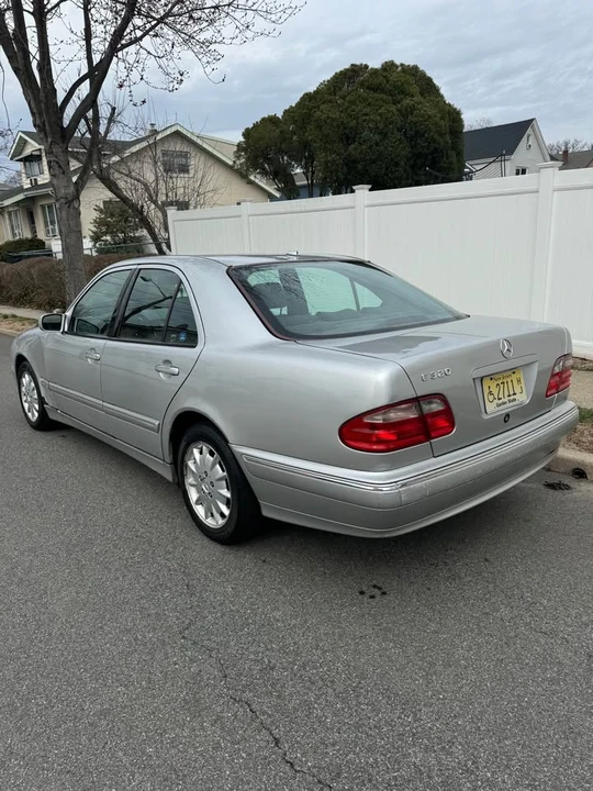 2000 Mercedes-Benz E-Class - Image 3 of 5