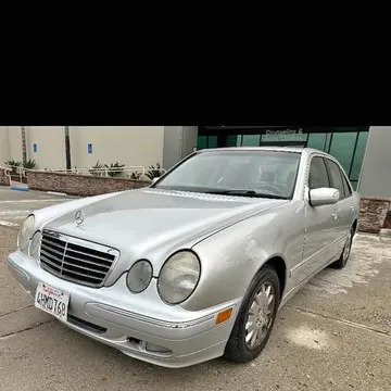 2000 Mercedes-Benz E-Class E 320 Sedan 4D