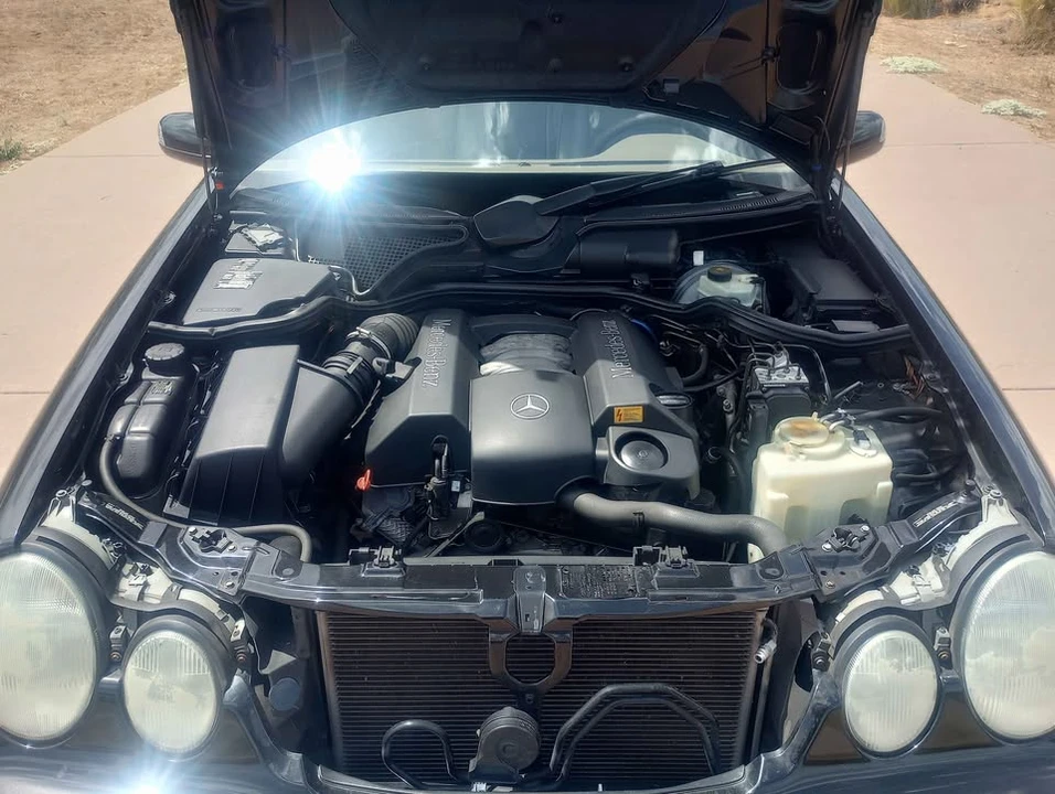 2000 Mercedes-Benz W210 E-Class - Image 6 of 16