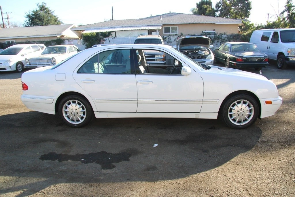 2000 Mercedes-Benz W210 E-Class - Image 3 of 21