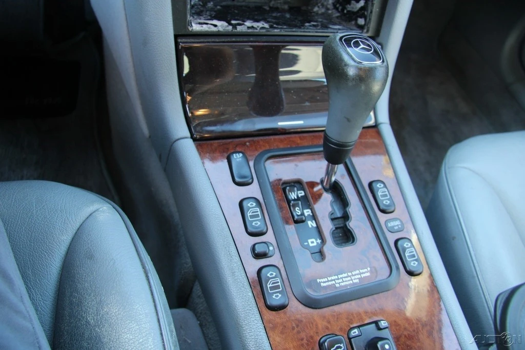 2000 Mercedes-Benz W210 E-Class - Image 18 of 21