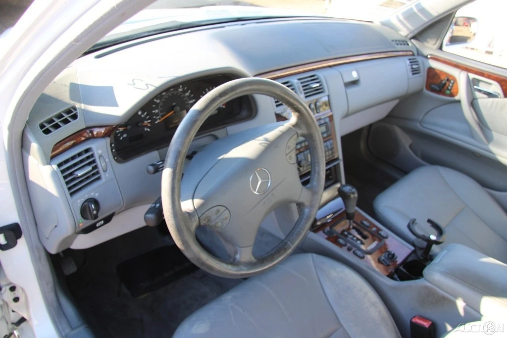 2000 Mercedes-Benz W210 E-Class - Image 14 of 21