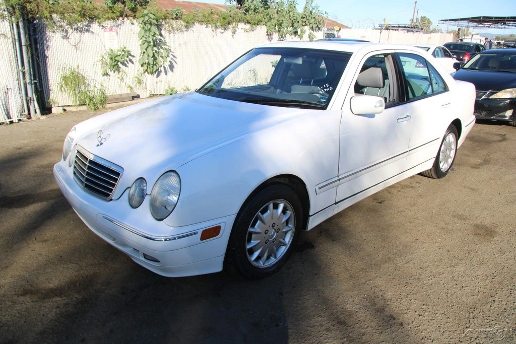 2000 Mercedes-Benz W210 E-Class - Image 8 of 21